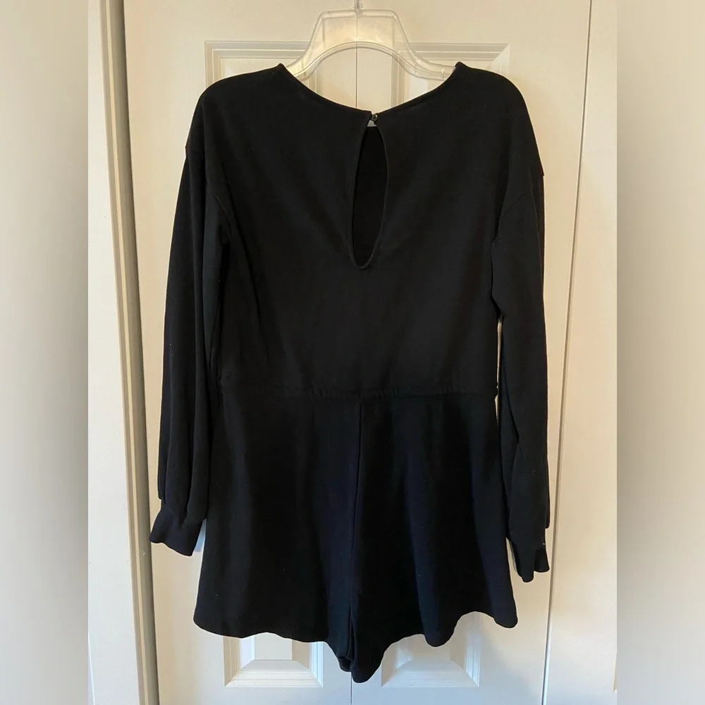 🪷Divided by H&M Black Long Sleeve/Shorts Romper - Small - Picture 2 of 5